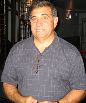Dan Lauria at the Knitting Factory June 2005 L.A.